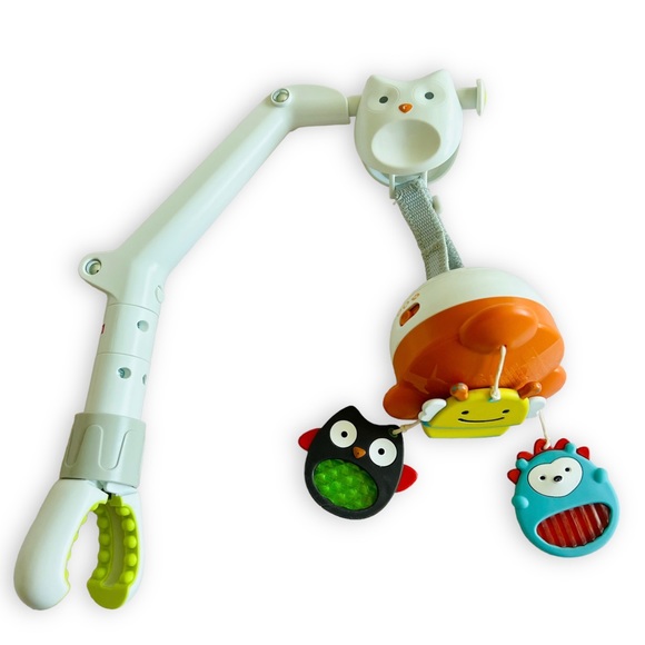 Skip Hop Other - Skip Hop 3-in-1 Travel Mobile Soother, 0+